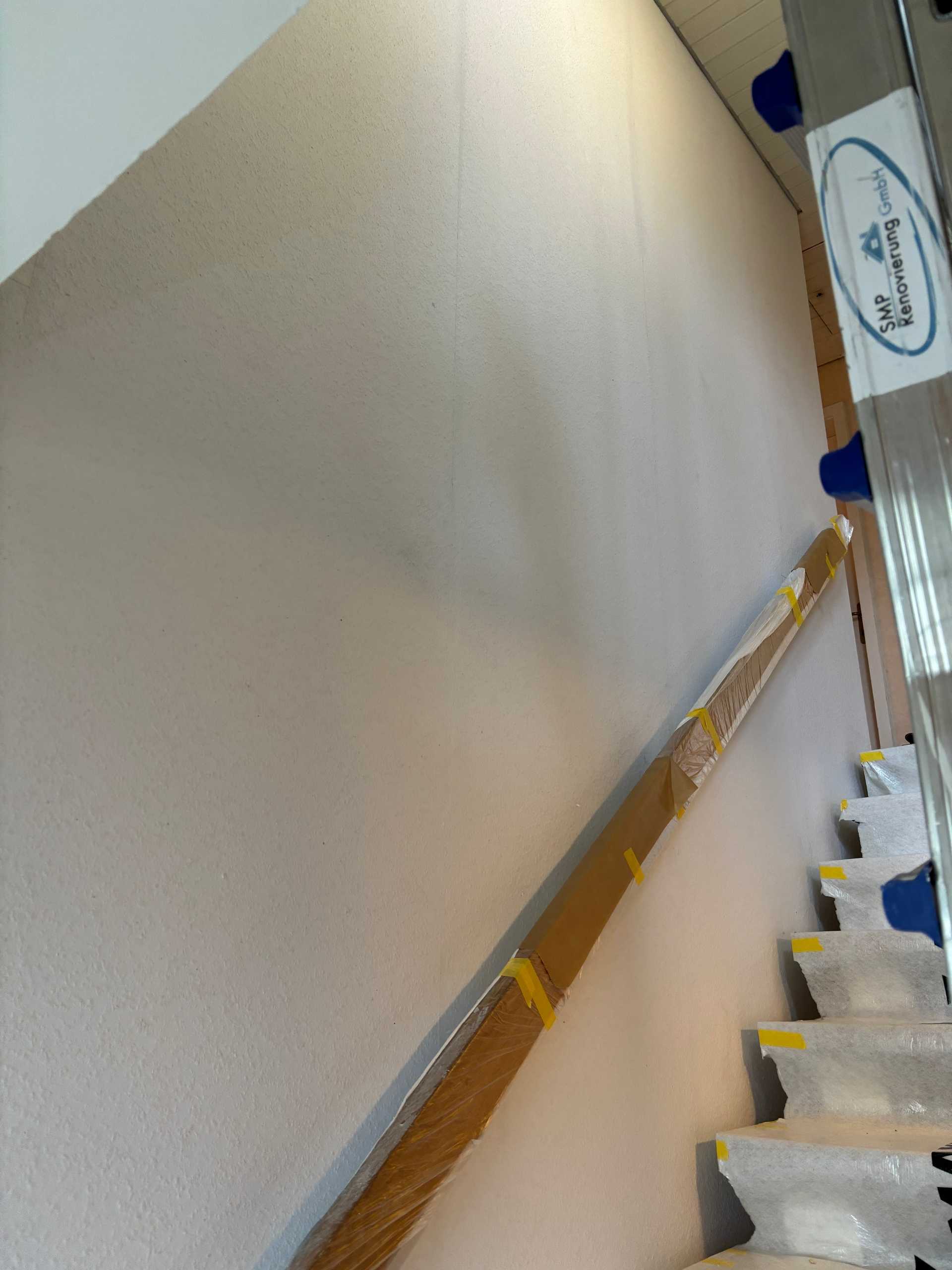 3. Wassserschaden tapeziert.jpg